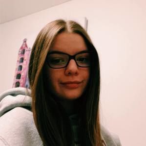 Meet your Posher, Olivia